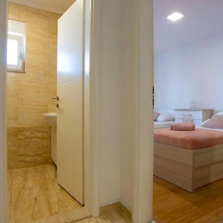 Lauc Apartman Makarska